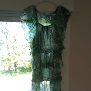 Source Unknown Green Leaf Print Tank Top